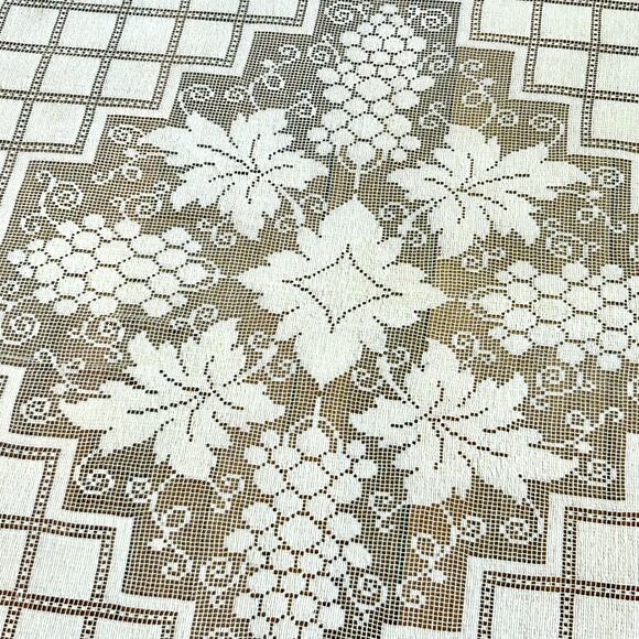 Vintage Lace Tablecloth Beige Grape Leaf Design Rectangular Dining Decor - Picture 4 of 12